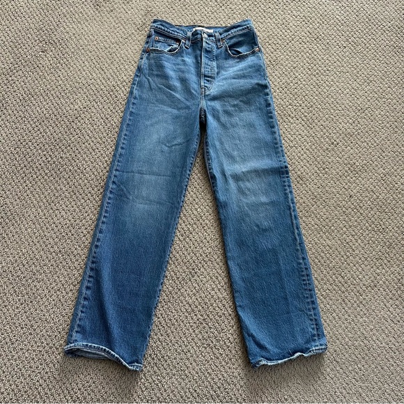 Levi's Denim - Levis ribcage straight ankle jeans